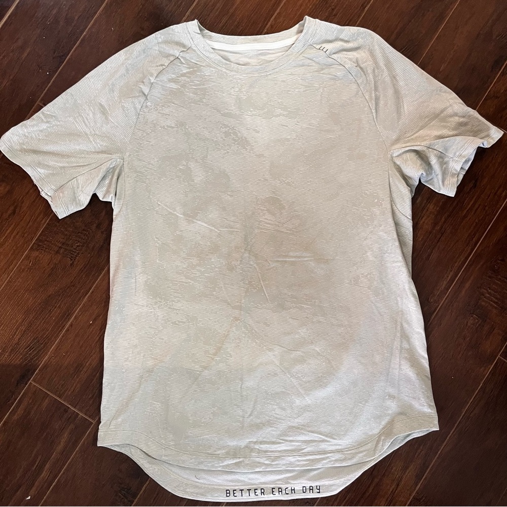 Lululemon men t shirt